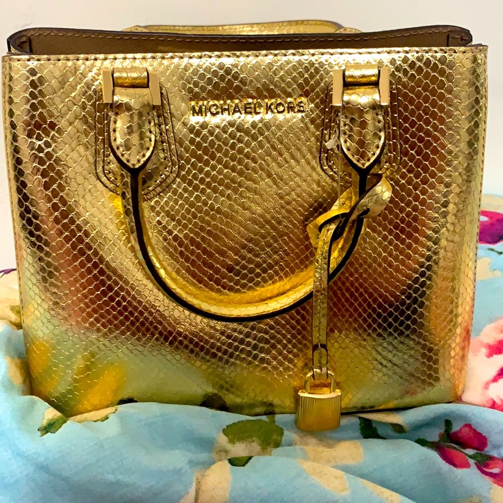 ✨ Brand New Michael Kors Gold Adele Bag